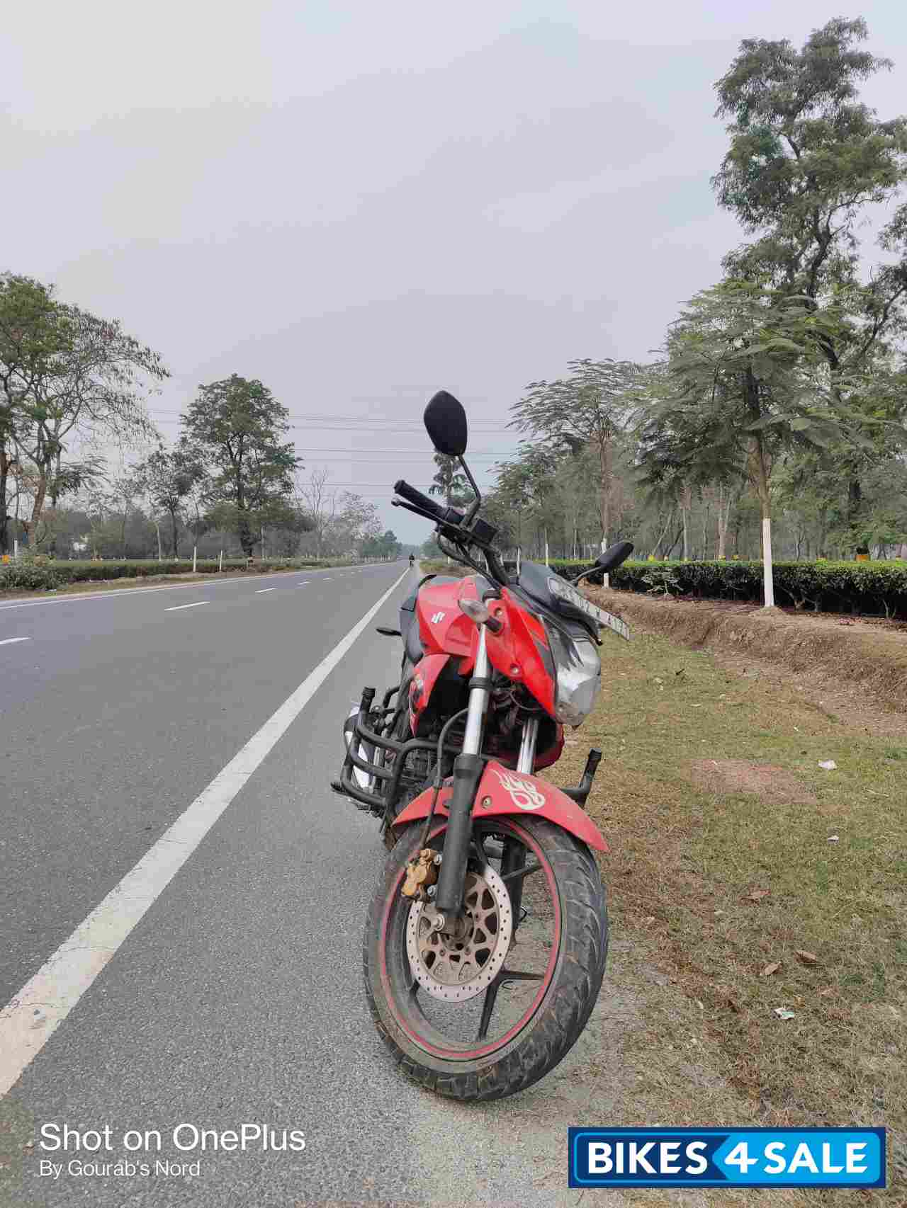 Red And Black Suzuki Gixxer 150
