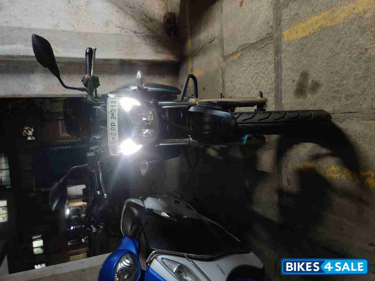 Matt Black TVS Apache RTR 200 4V