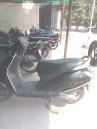 Black Honda Activa