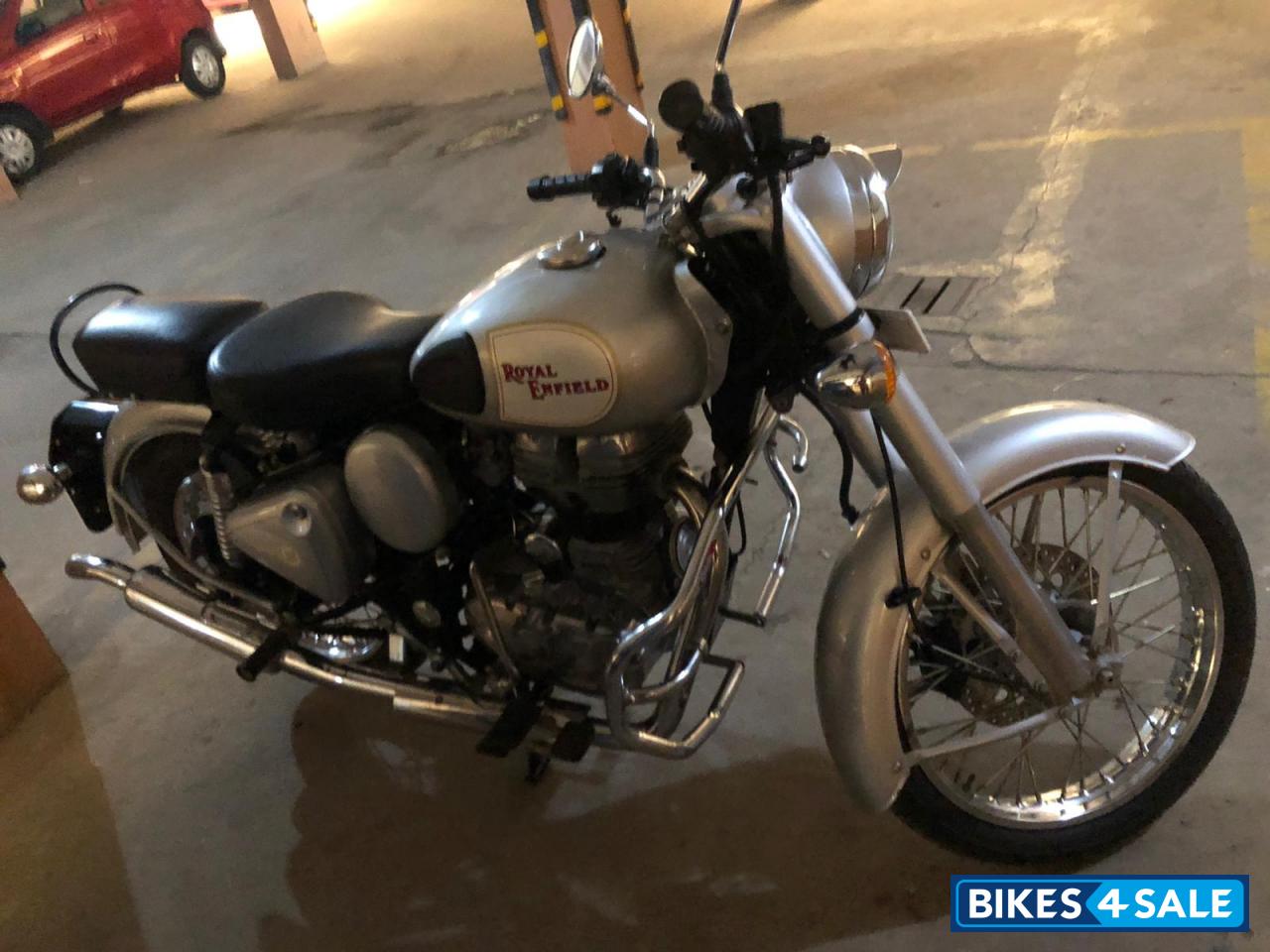 Silver Royal Enfield Classic 350