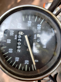 Black Bajaj Avenger 220 DTS-i