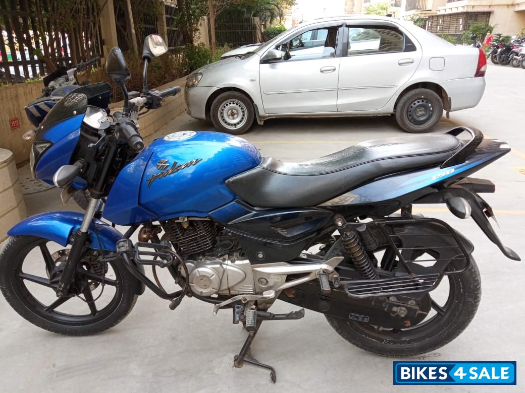 Blue Black Bajaj Pulsar 150 DTSi