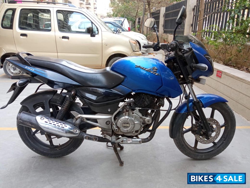 Blue Black Bajaj Pulsar 150 DTSi