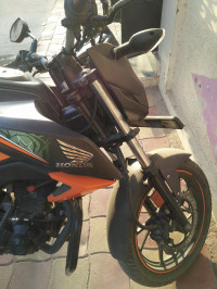 Honda CB Hornet 160R