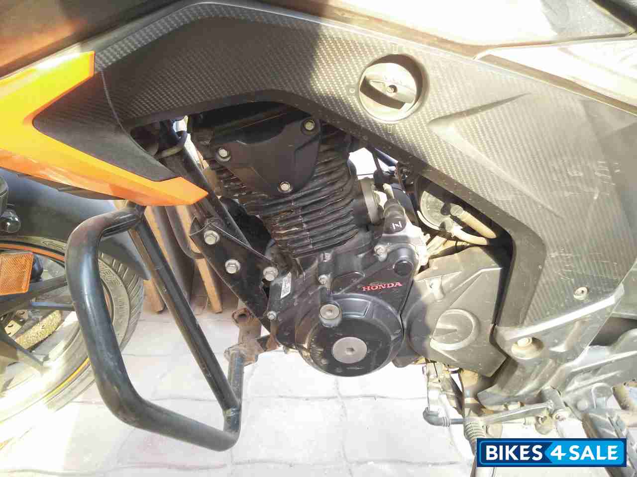 Honda CB Hornet 160R