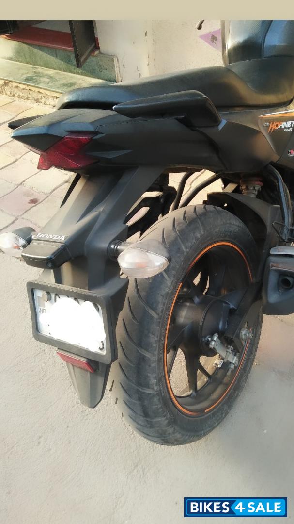 Honda CB Hornet 160R