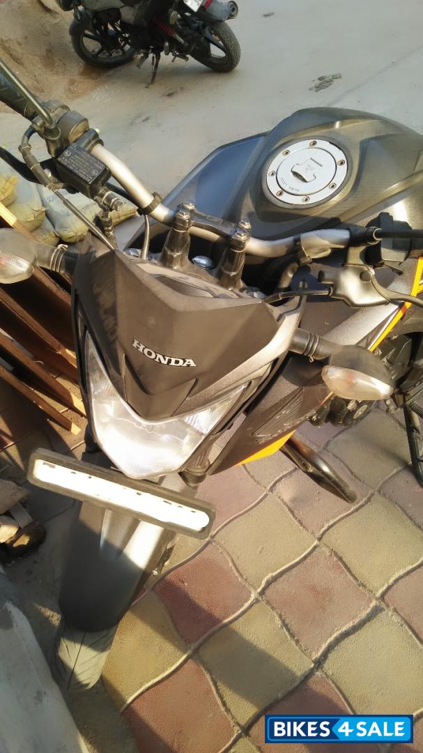 Honda CB Hornet 160R