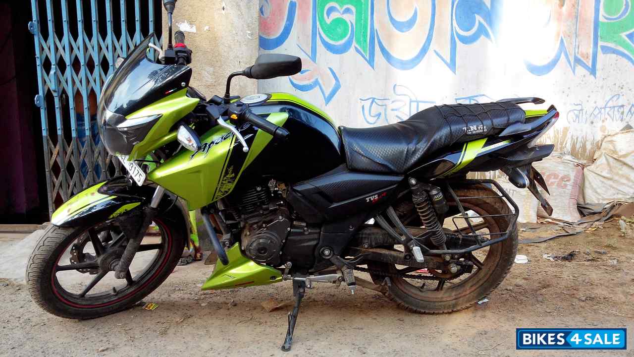 Green & Black TVS Apache RTR 160 Green & Black TVS Apache RTR 160