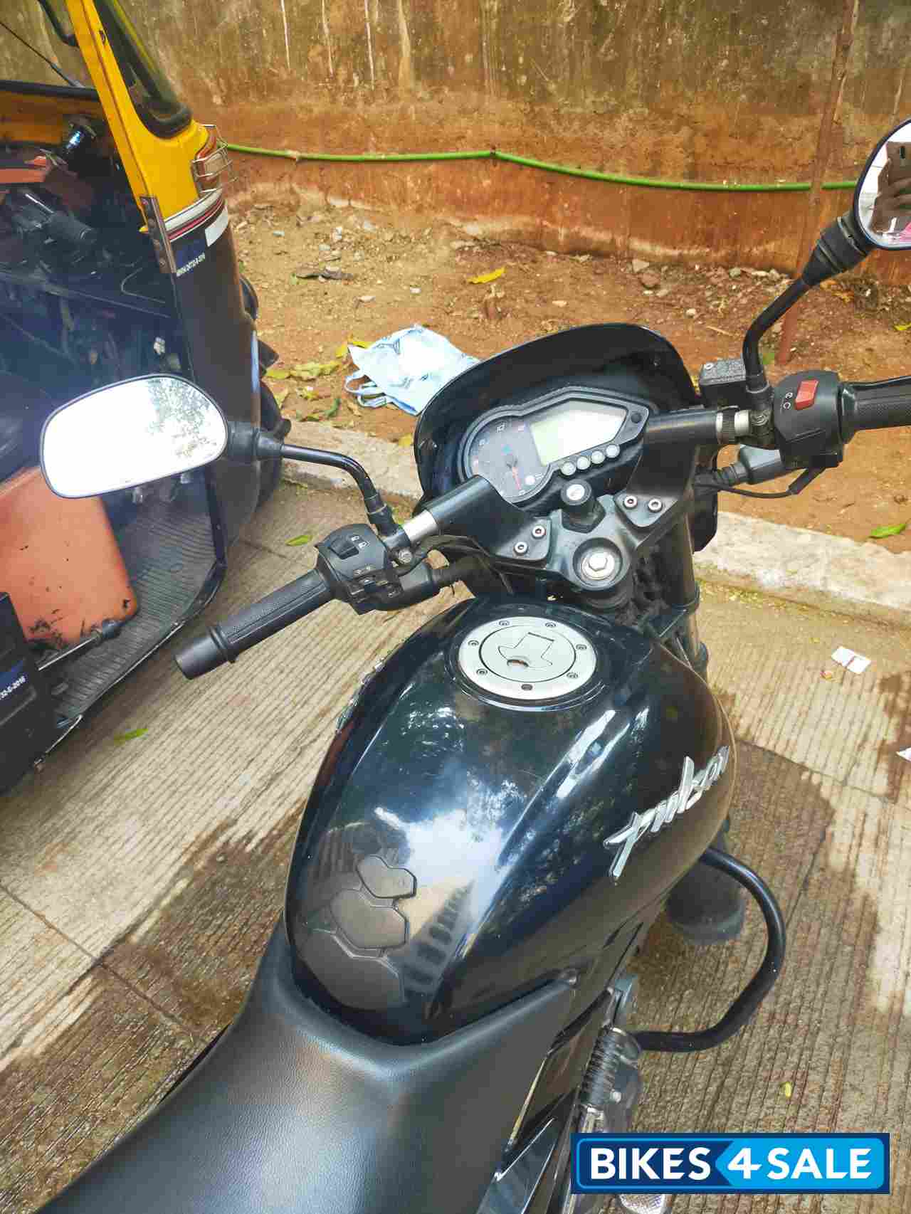 Black Bajaj Pulsar 150 DTSi
