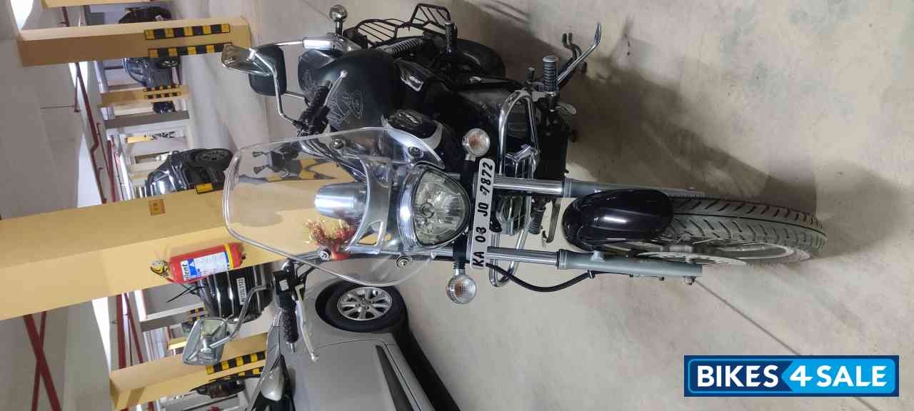 Bajaj Avenger Cruise 220