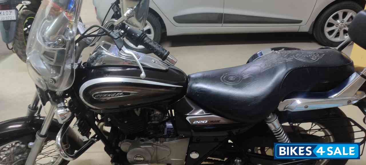 Bajaj Avenger Cruise 220