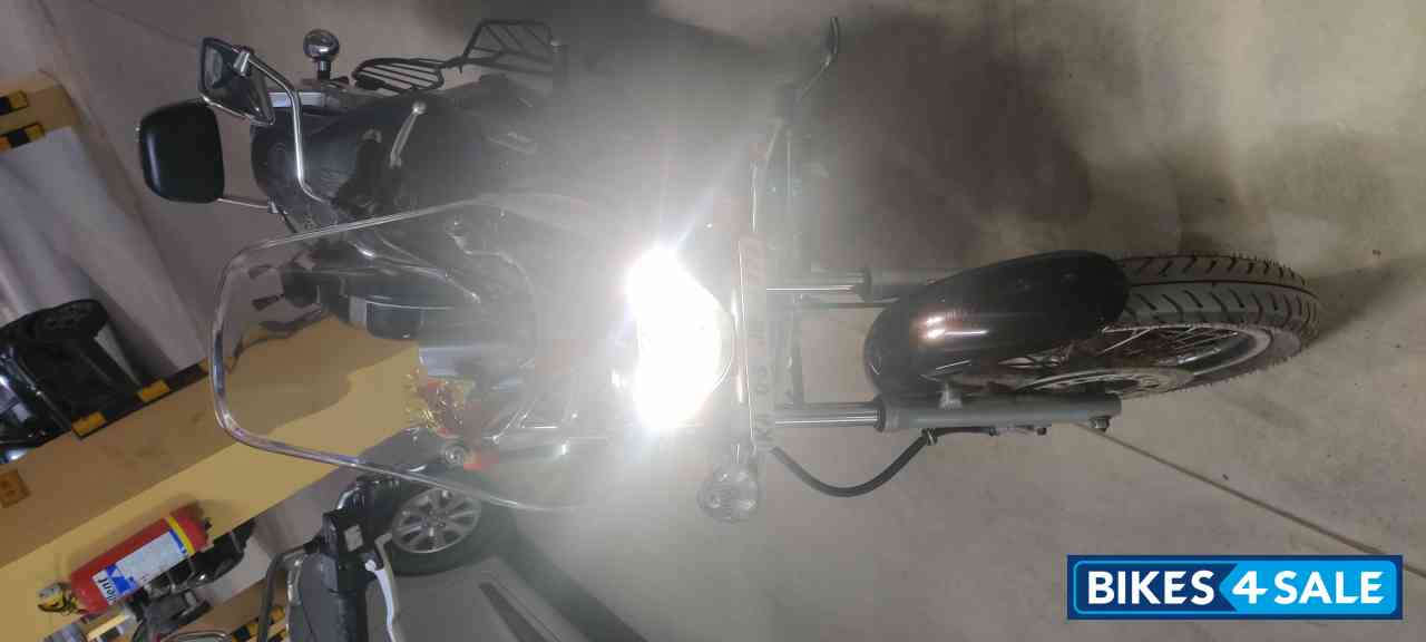 Bajaj Avenger Cruise 220