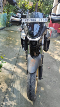 Matt Black Yamaha FZS 25