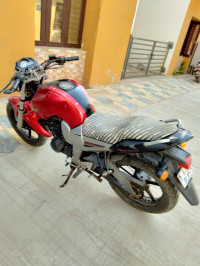 Red Yamaha FZ16