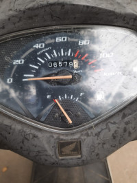 Pearl Amazing White Honda Activa 3G