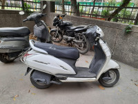 Pearl Amazing White Honda Activa 3G