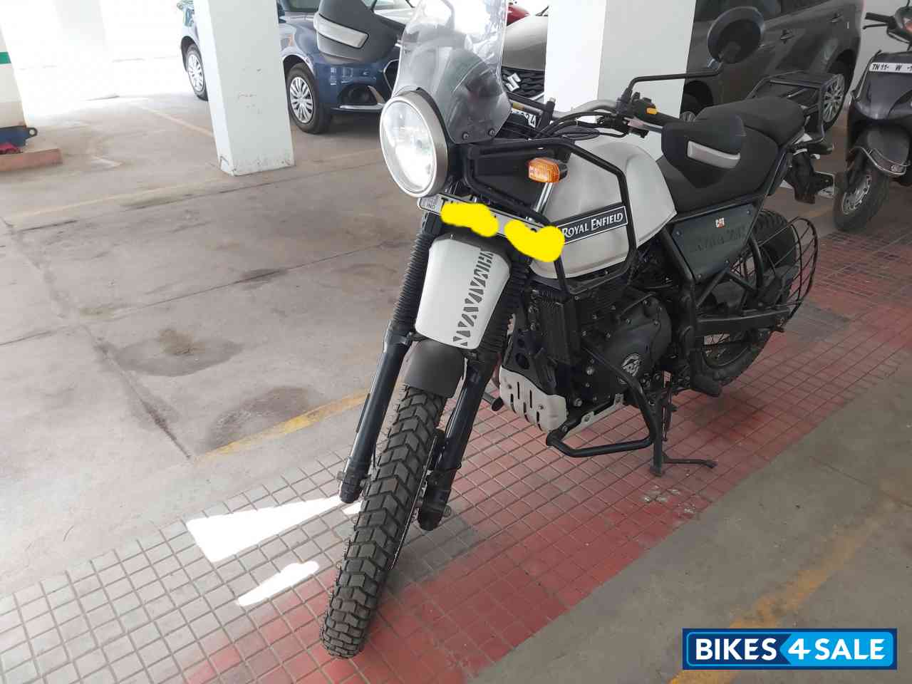 Snow White Royal Enfield Himalayan BS IV