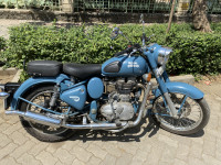 Royal Enfield Classic Squadron Blue 2017 Model