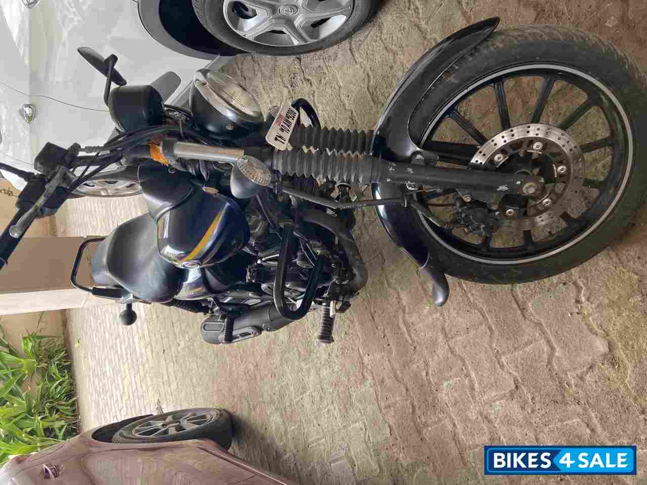 Bajaj Avenger Street 150