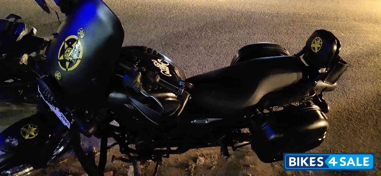 Bajaj Avenger Cruise 220