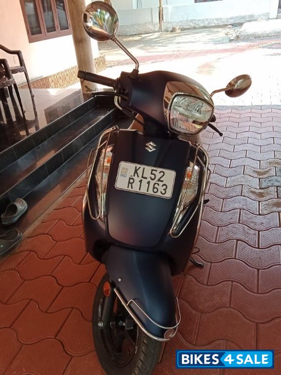 Metallic Stellar Blue Suzuki Access 125 CBS