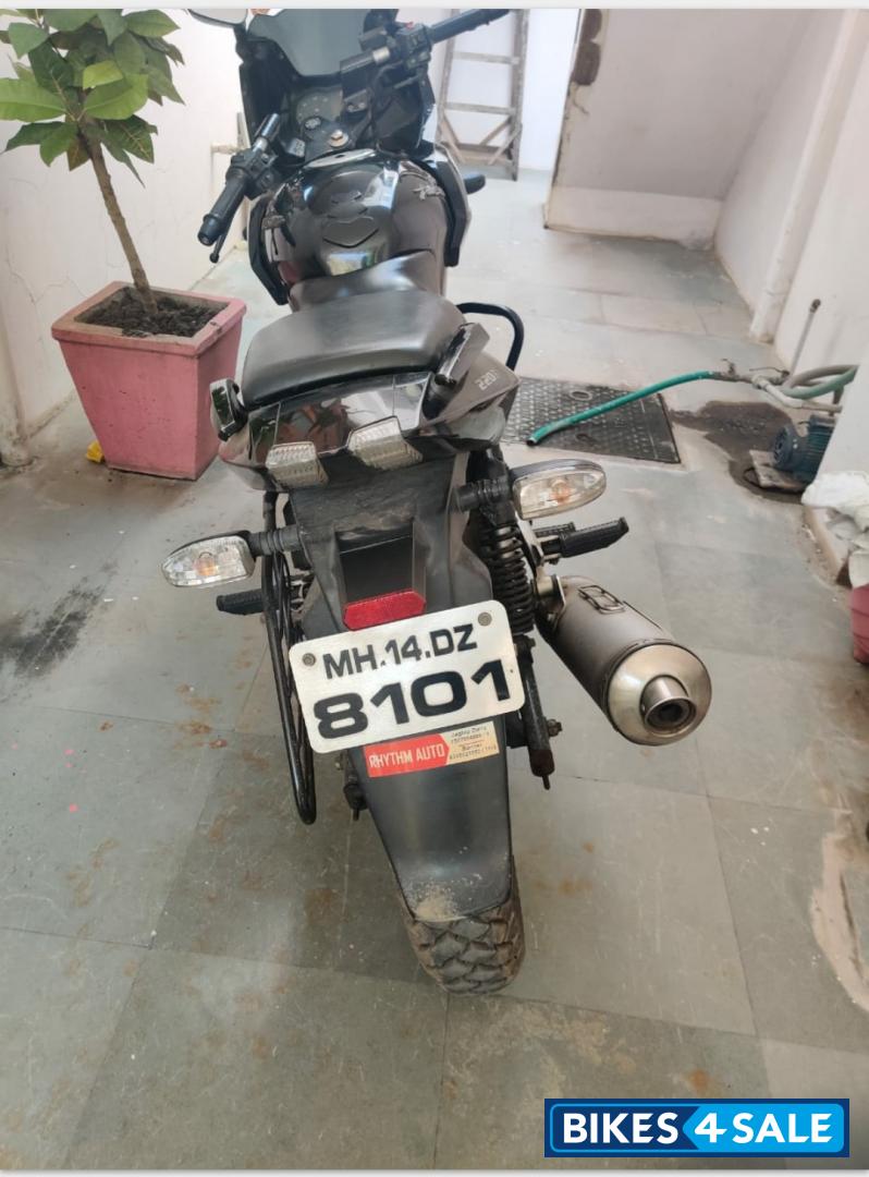 Bajaj Pulsar 220 DTSFi