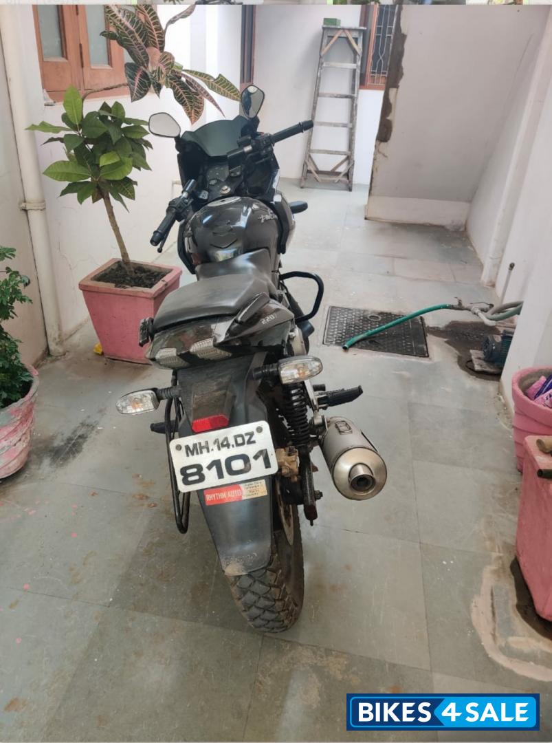 Bajaj Pulsar 220 DTSFi