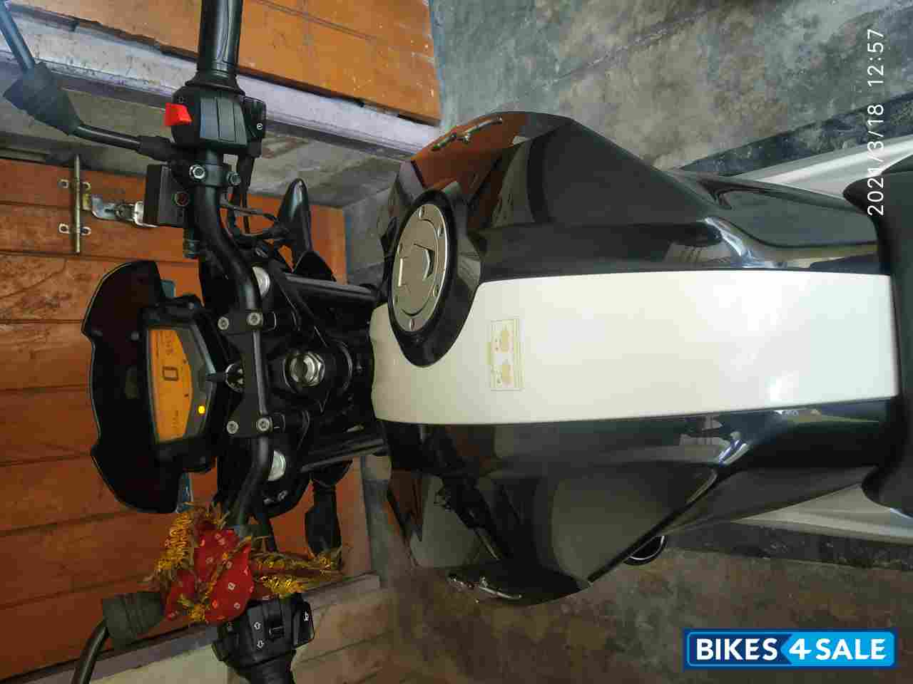 Black TVS Apache RTR 160 4V