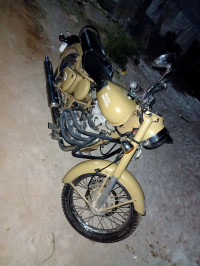 Royal Enfield Classic Desert Storm