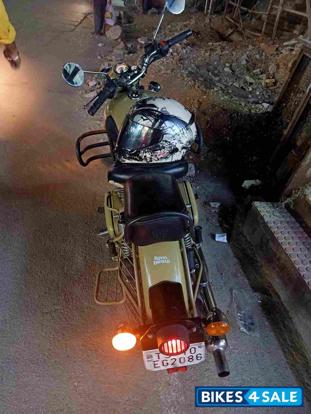 Royal Enfield Classic Desert Storm