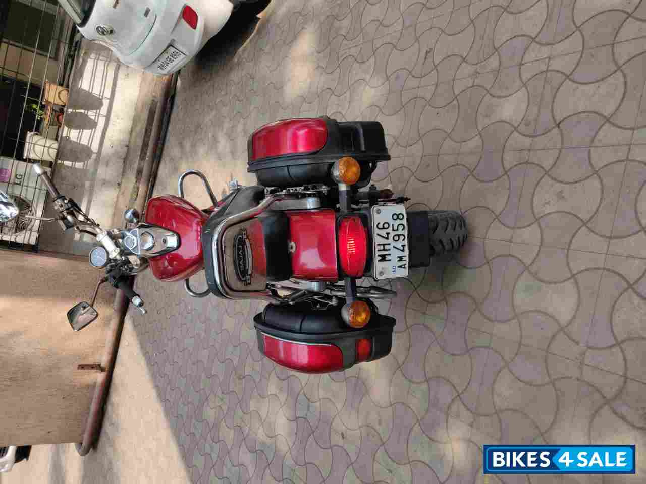 Bajaj Avenger Street 220