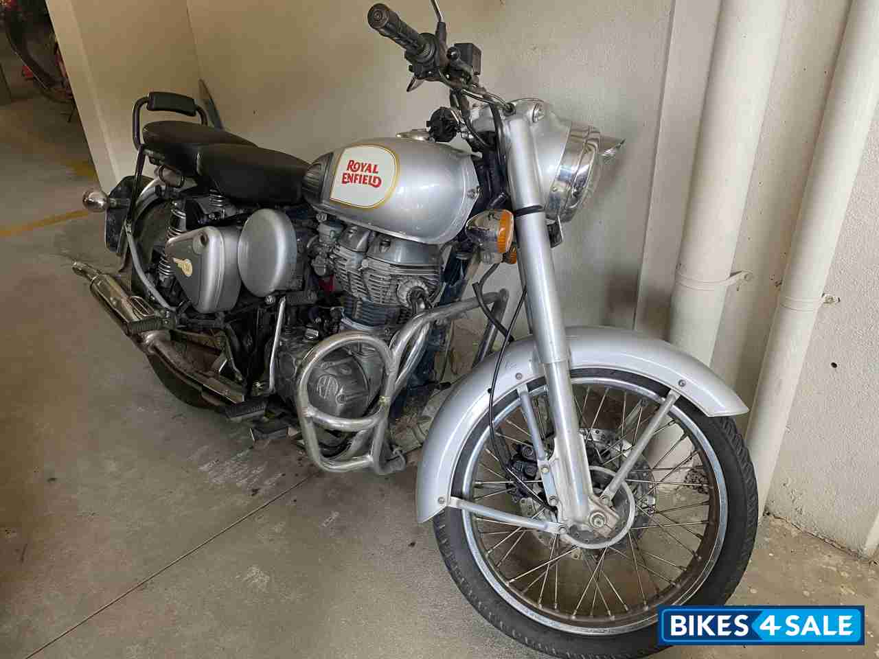 Silver Royal Enfield Classic 350