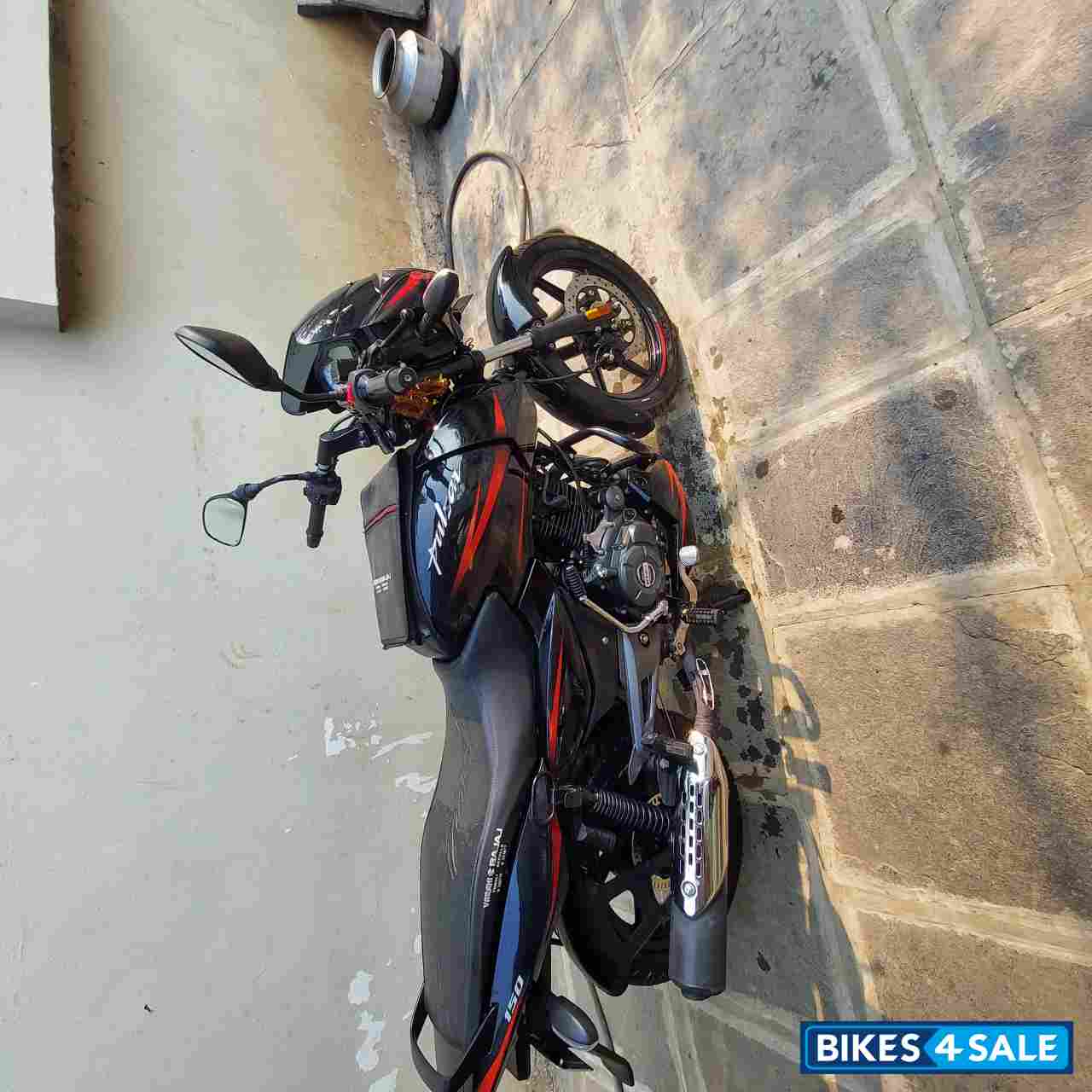 Ebony Blk Red Dkl Bajaj Pulsar 150 DTSi