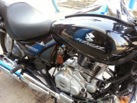 Bajaj Avenger 220 DTS-i