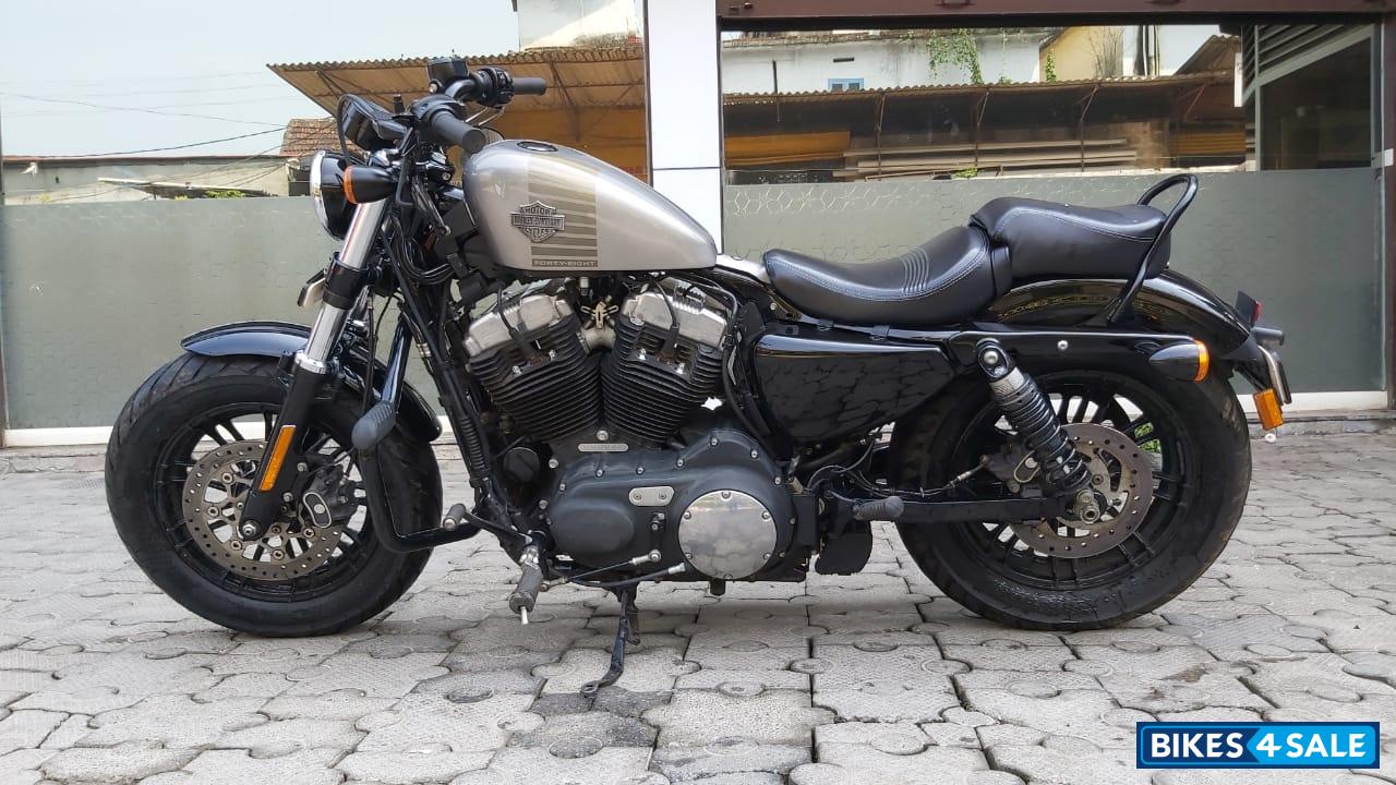 Harley Davidson Forty-Eight Harley Davidson Forty-Eight