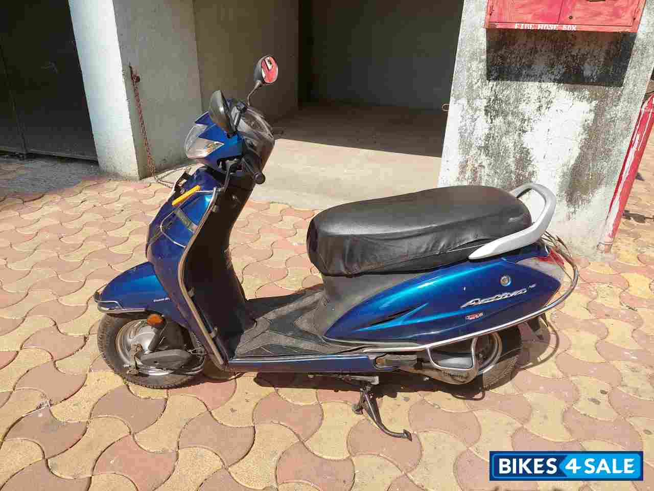Blue Honda Activa 4G