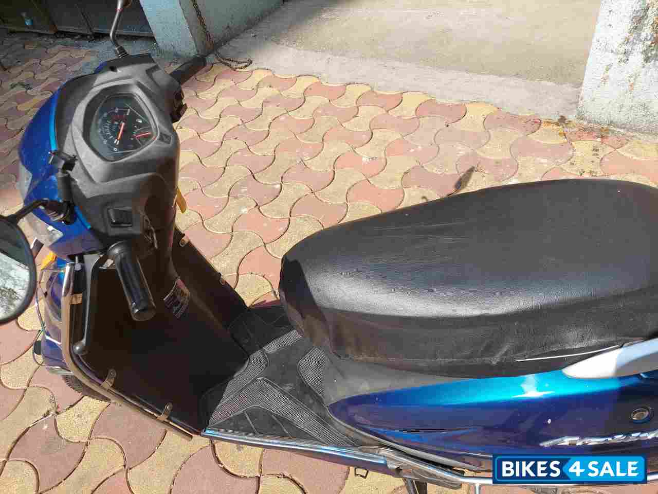 Blue Honda Activa 4G