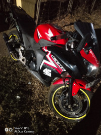 Honda CBR 150R 2016 Model