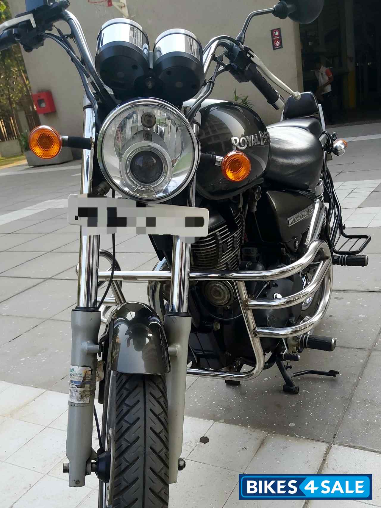 Royal Enfield Thunderbird 350 Royal Enfield Thunderbird 350