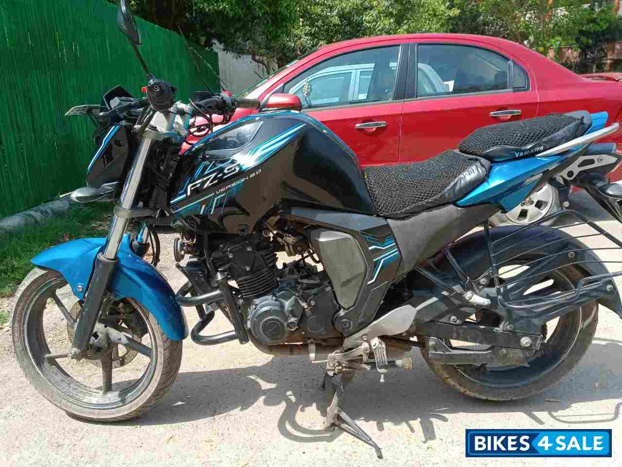 Yamaha FZ-S FI V2