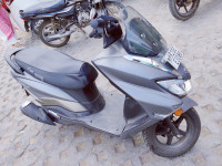 Suzuki Burgman Street