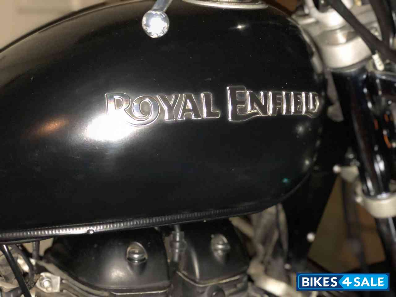 Matt Black Royal Enfield Thunderbird 500 Matt Black Royal Enfield Thunderbird 500