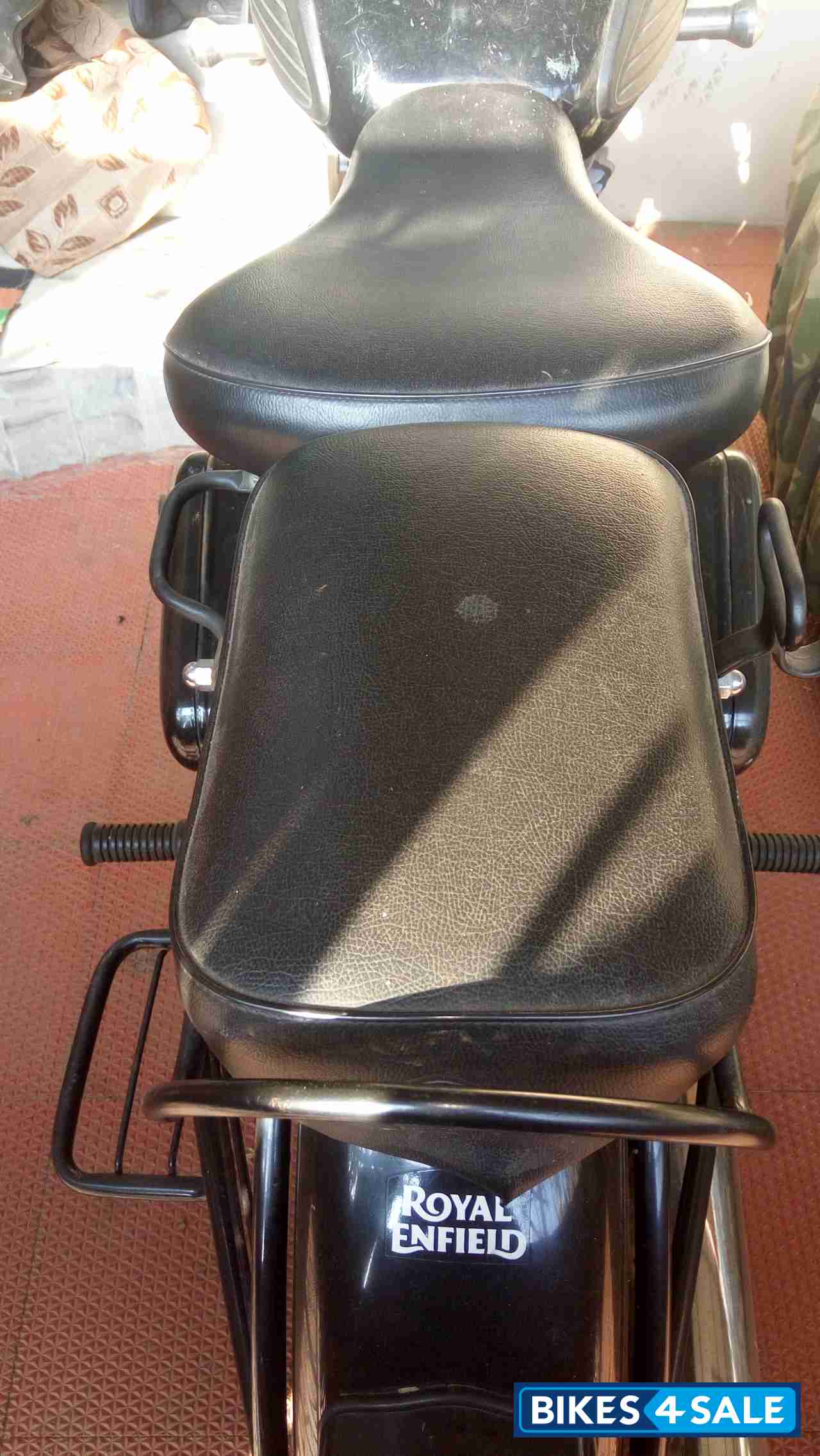 Black Royal Enfield Bullet Standard 350