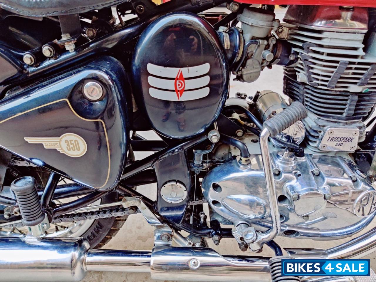 Black Royal Enfield Classic 350 Black Royal Enfield Classic 350