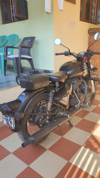 Royal Enfield Classic 500