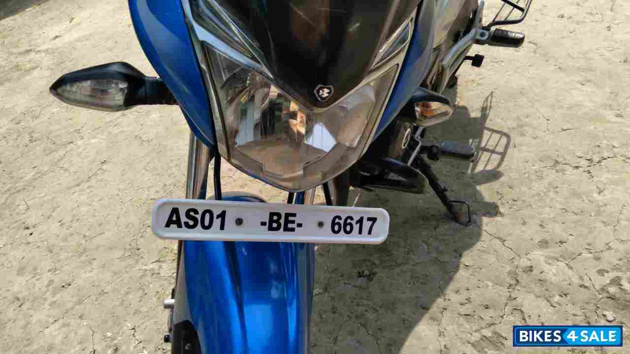 Blue Bajaj Discover 125 ST Blue Bajaj Discover 125 ST