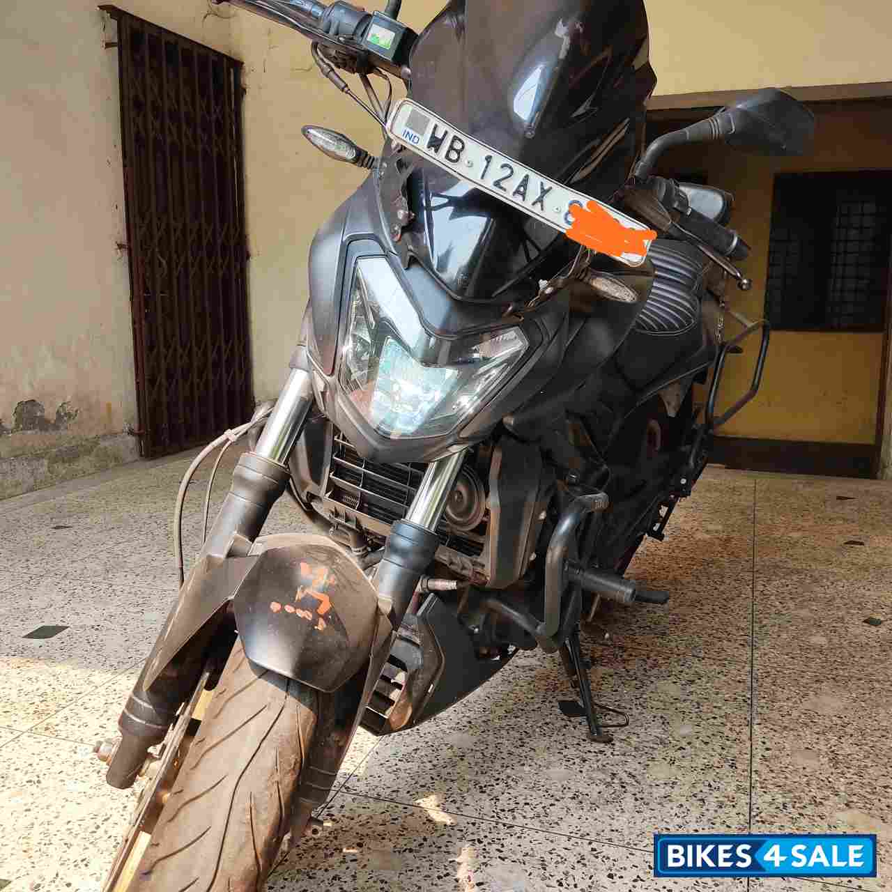 Bajaj Dominar 400