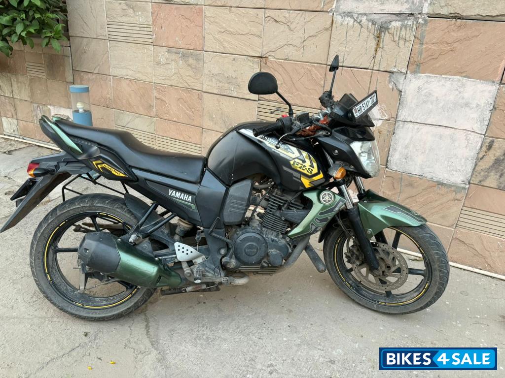Military Green Yamaha FZ-S