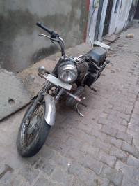 Black Royal Enfield Bullet Standard 500