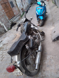 Black Royal Enfield Bullet Standard 500